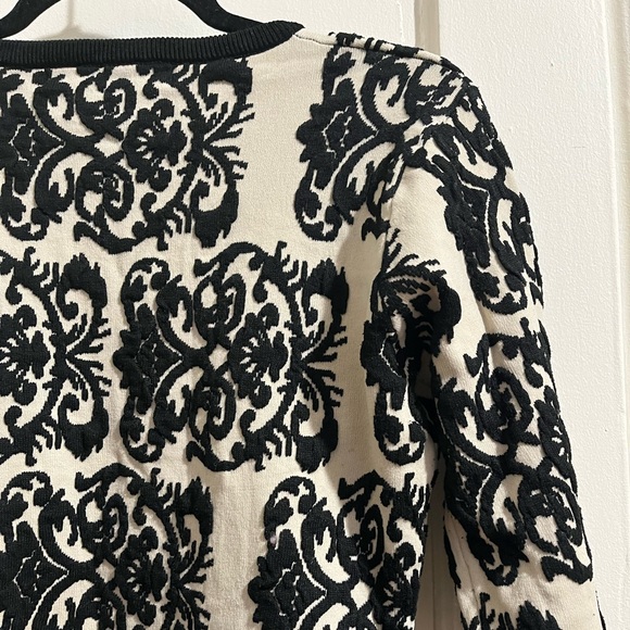 Gorgeous pullover jumper decorated in black and cream made in Brazil by HIT 🖤 - Picture 4 of 4